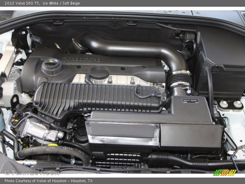 Ice White / Soft Beige 2013 Volvo S60 T5