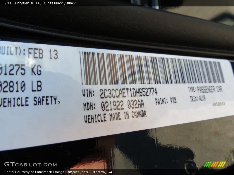 Gloss Black / Black 2013 Chrysler 300 C