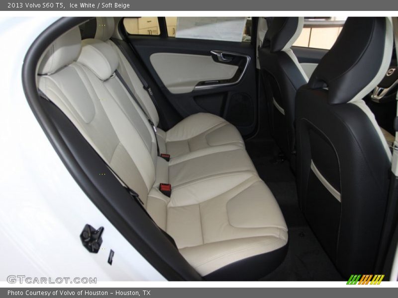 Ice White / Soft Beige 2013 Volvo S60 T5