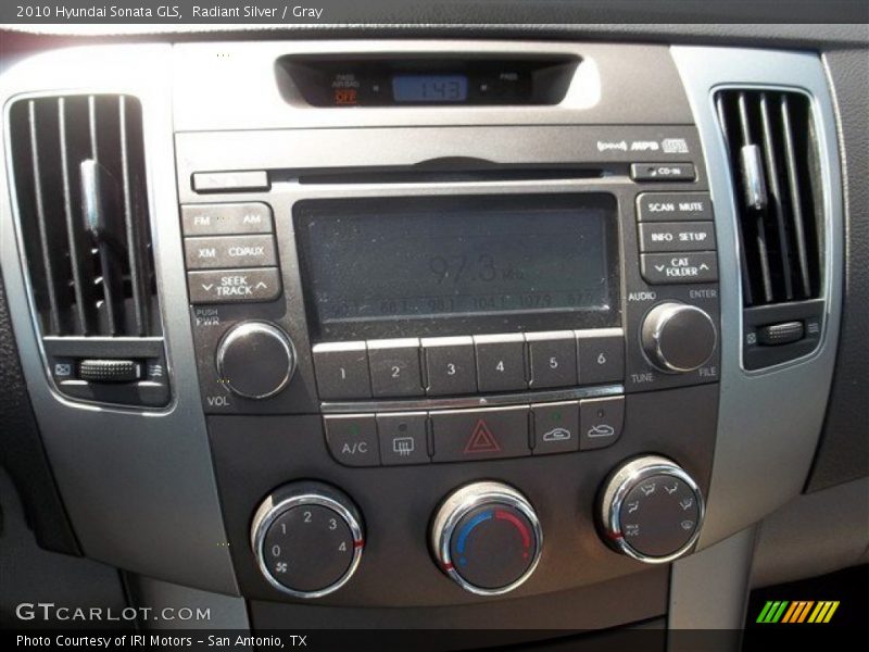 Radiant Silver / Gray 2010 Hyundai Sonata GLS