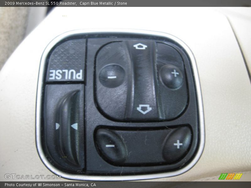 Controls of 2009 SL 550 Roadster