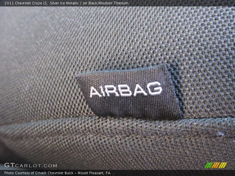 Silver Ice Metallic / Jet Black/Medium Titanium 2011 Chevrolet Cruze LS