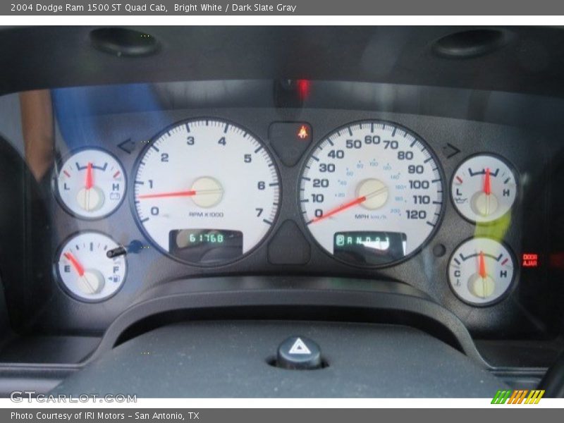 Bright White / Dark Slate Gray 2004 Dodge Ram 1500 ST Quad Cab