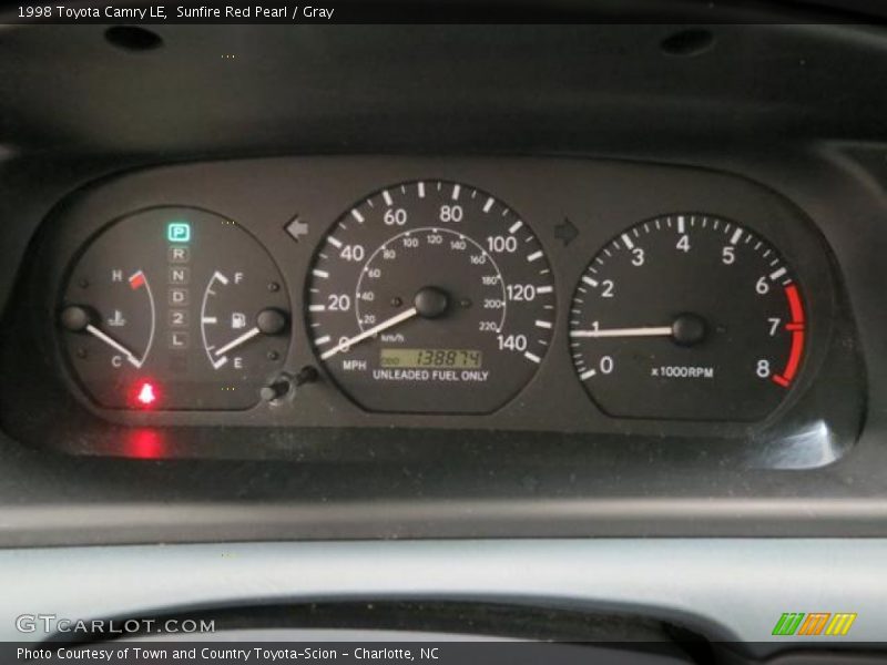 Sunfire Red Pearl / Gray 1998 Toyota Camry LE