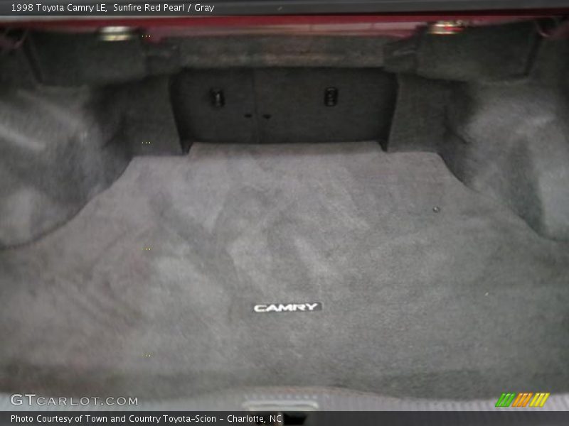 Sunfire Red Pearl / Gray 1998 Toyota Camry LE