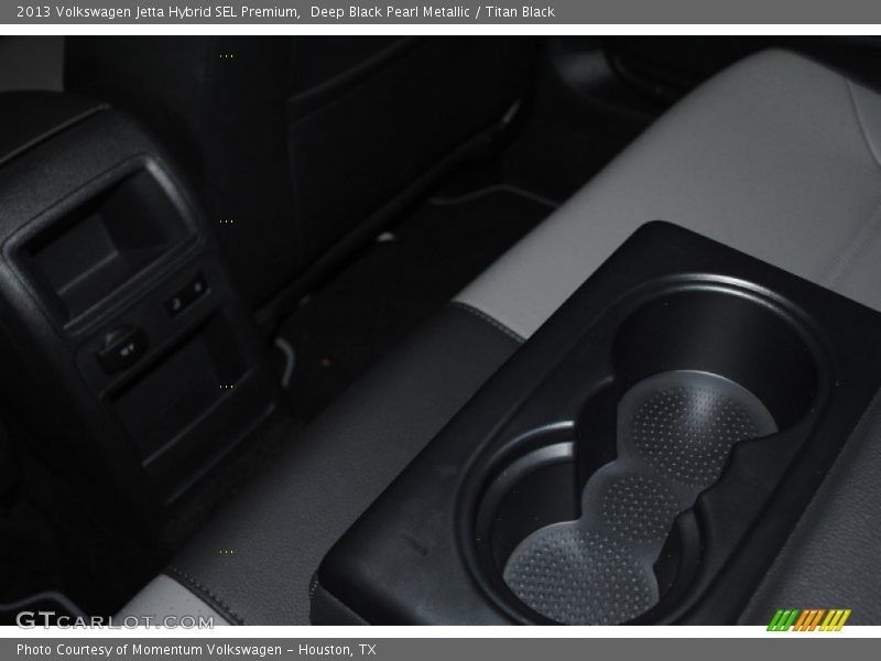 Deep Black Pearl Metallic / Titan Black 2013 Volkswagen Jetta Hybrid SEL Premium