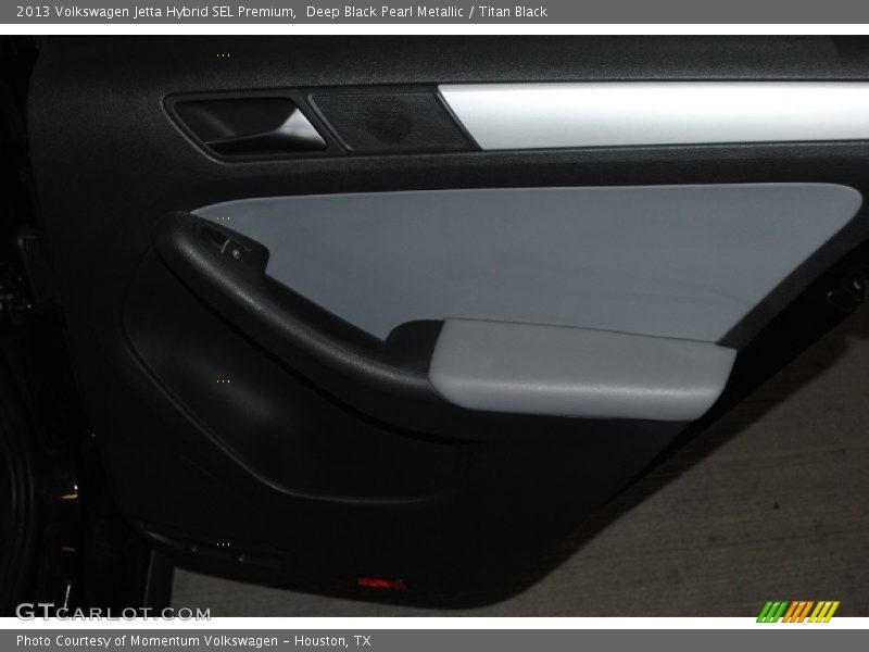 Deep Black Pearl Metallic / Titan Black 2013 Volkswagen Jetta Hybrid SEL Premium