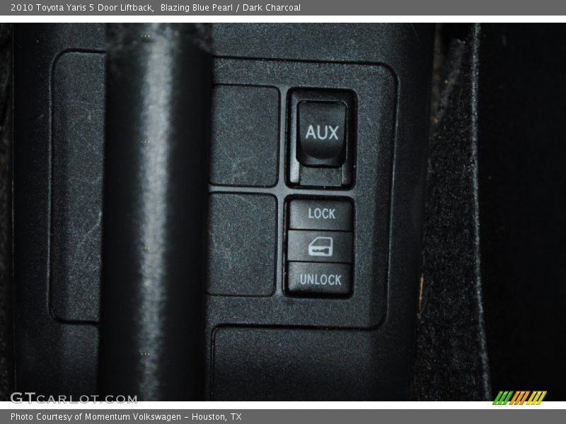 Blazing Blue Pearl / Dark Charcoal 2010 Toyota Yaris 5 Door Liftback