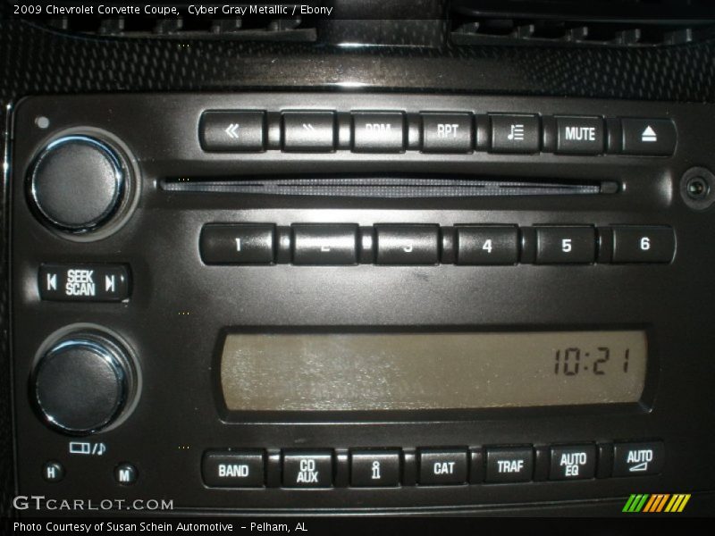 Controls of 2009 Corvette Coupe