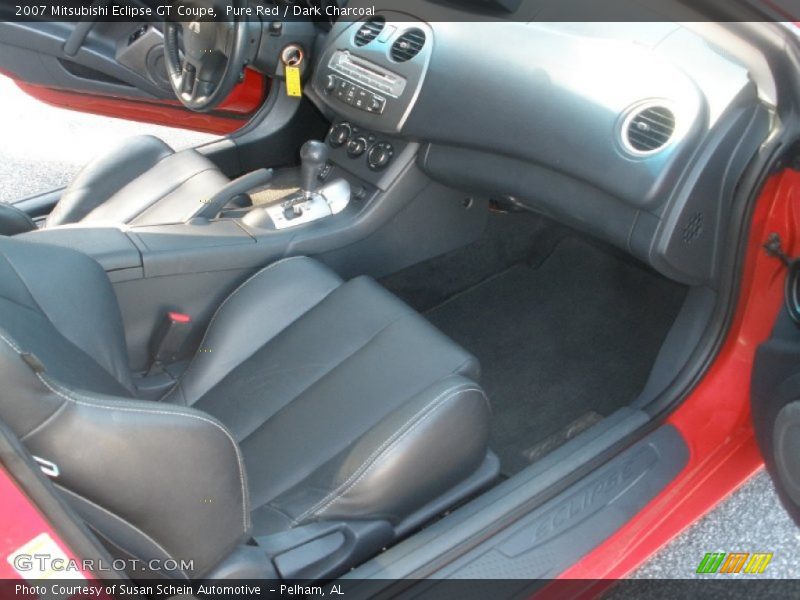 Dashboard of 2007 Eclipse GT Coupe