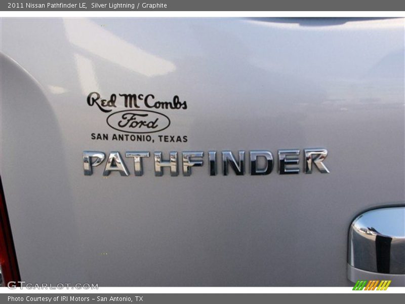 Silver Lightning / Graphite 2011 Nissan Pathfinder LE