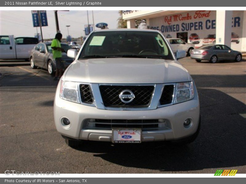 Silver Lightning / Graphite 2011 Nissan Pathfinder LE