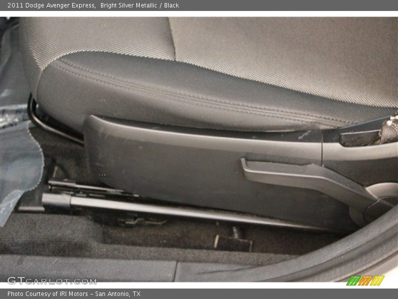Bright Silver Metallic / Black 2011 Dodge Avenger Express