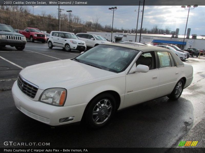 Front 3/4 View of 2003 DeVille Sedan