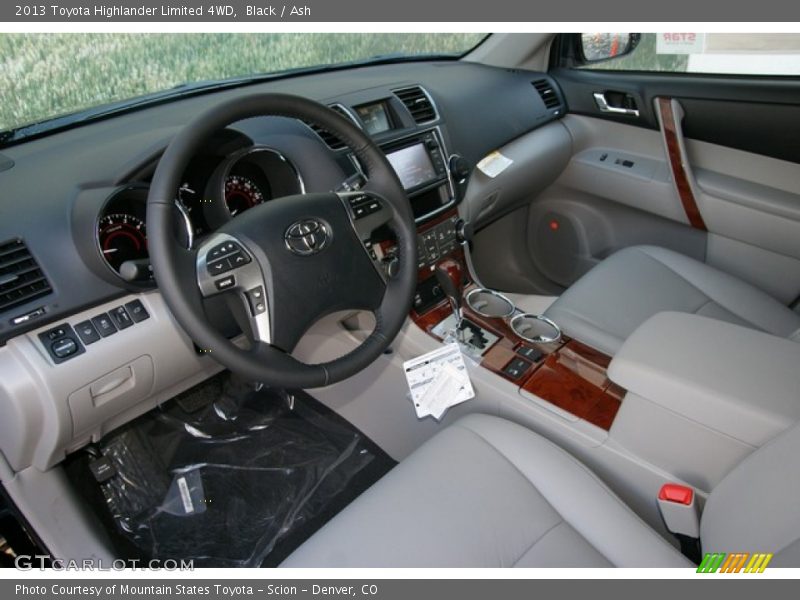 Black / Ash 2013 Toyota Highlander Limited 4WD
