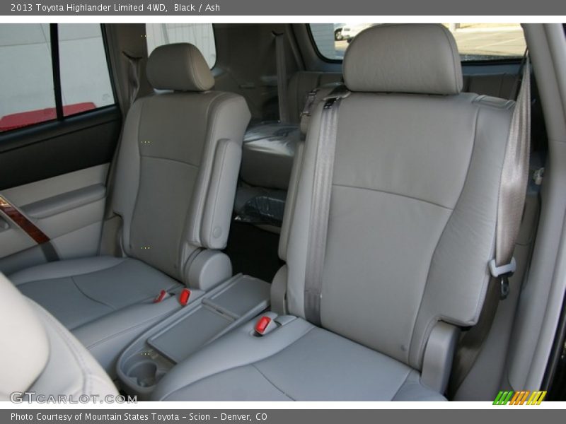 Black / Ash 2013 Toyota Highlander Limited 4WD
