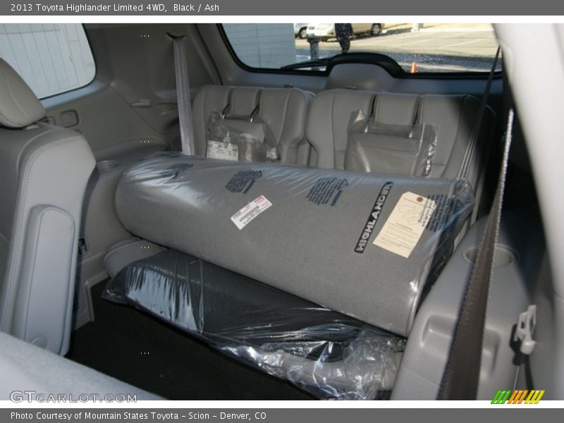 Black / Ash 2013 Toyota Highlander Limited 4WD