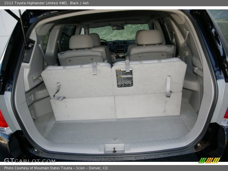 Black / Ash 2013 Toyota Highlander Limited 4WD