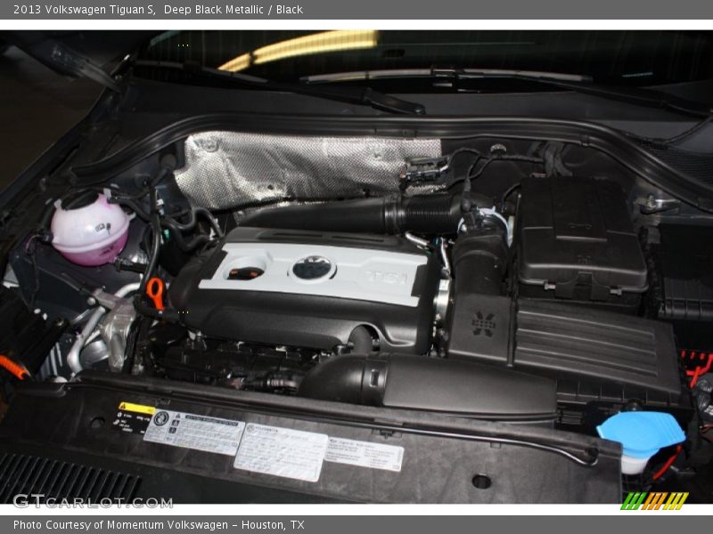 Deep Black Metallic / Black 2013 Volkswagen Tiguan S
