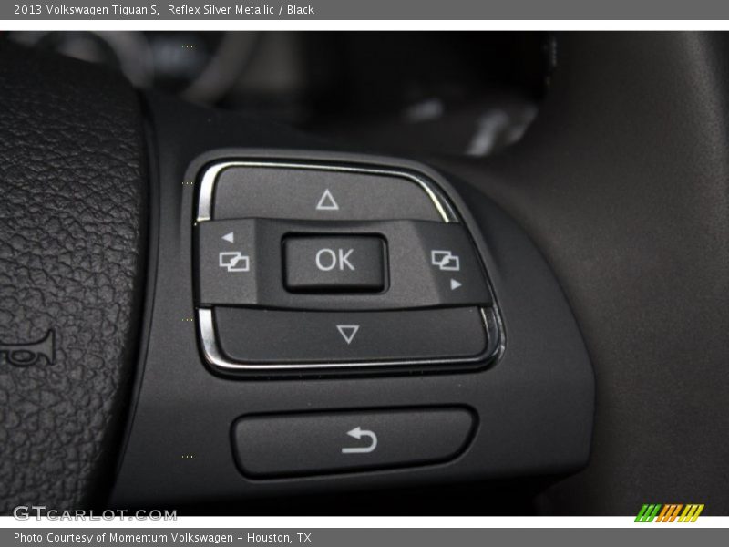 Reflex Silver Metallic / Black 2013 Volkswagen Tiguan S