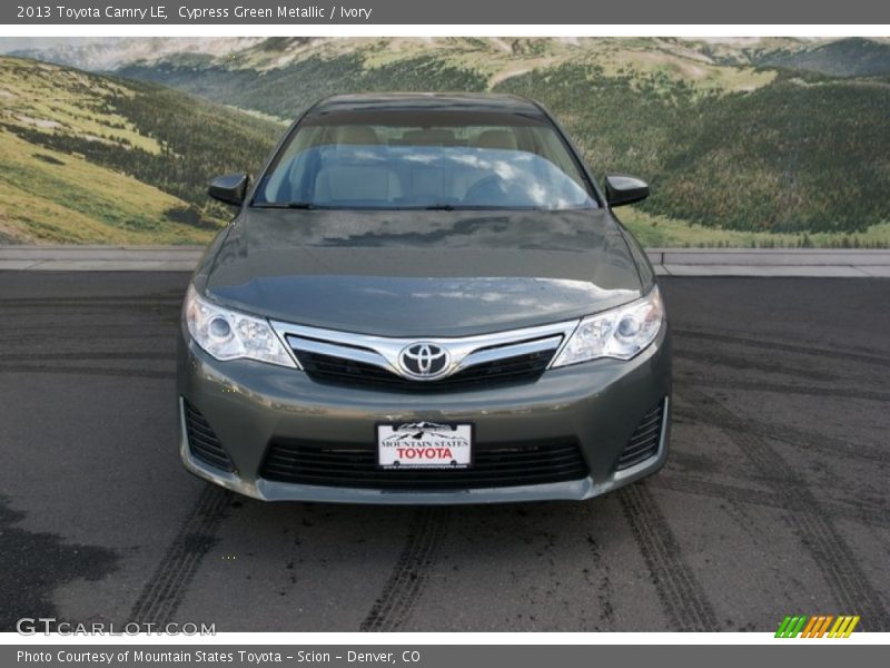 Cypress Green Metallic / Ivory 2013 Toyota Camry LE