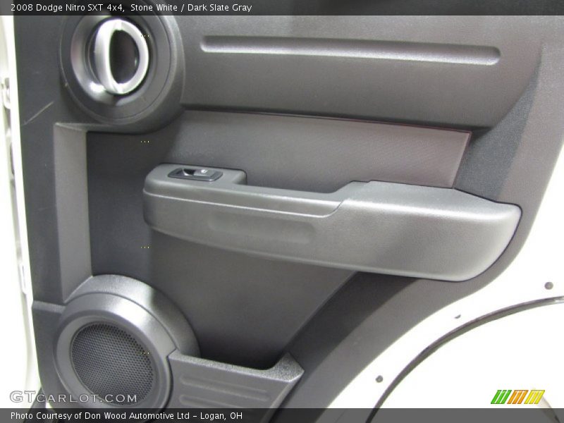 Stone White / Dark Slate Gray 2008 Dodge Nitro SXT 4x4