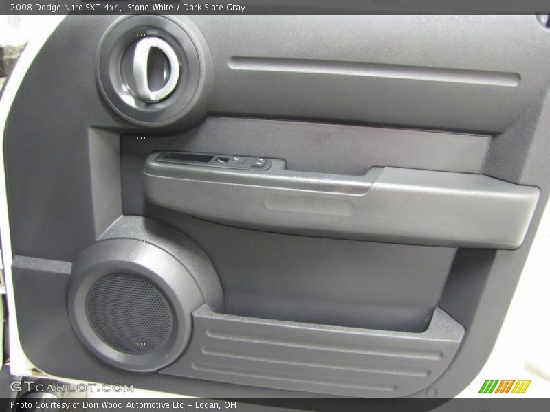 Stone White / Dark Slate Gray 2008 Dodge Nitro SXT 4x4