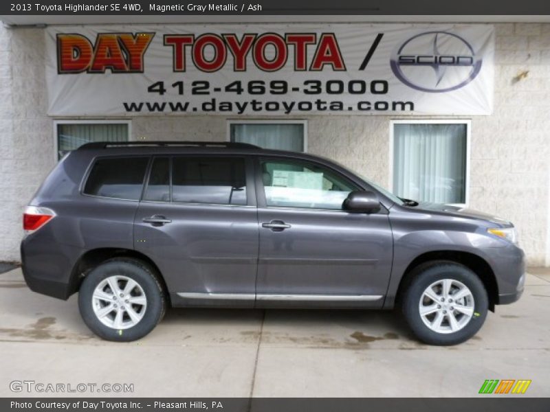 Magnetic Gray Metallic / Ash 2013 Toyota Highlander SE 4WD