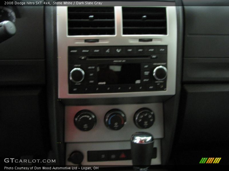Stone White / Dark Slate Gray 2008 Dodge Nitro SXT 4x4