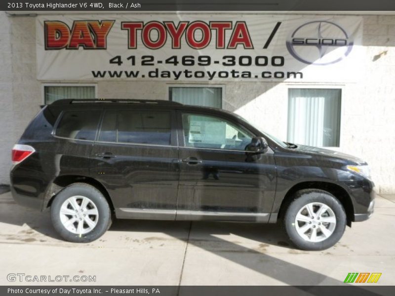 Black / Ash 2013 Toyota Highlander V6 4WD