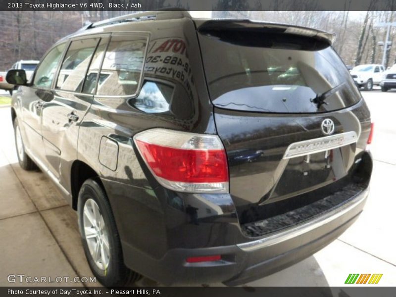 Black / Ash 2013 Toyota Highlander V6 4WD