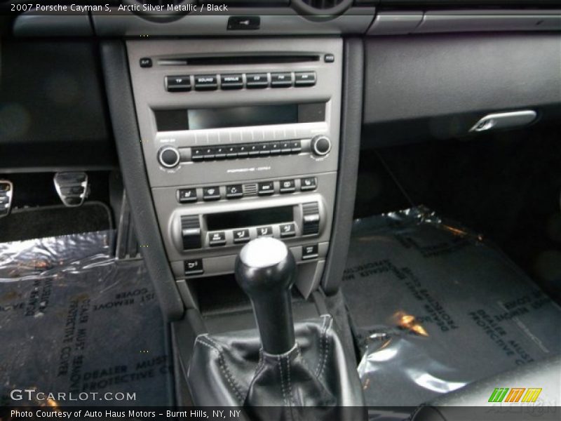 Controls of 2007 Cayman S