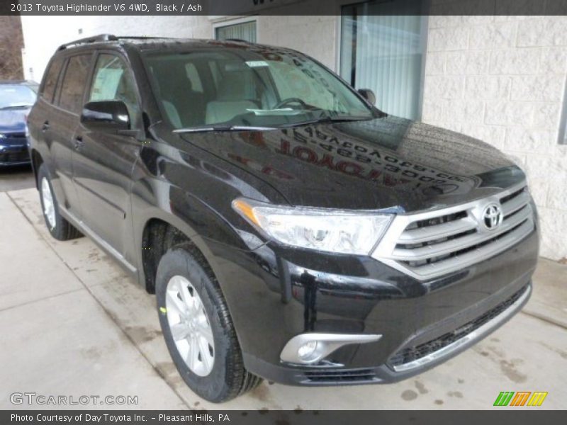 Black / Ash 2013 Toyota Highlander V6 4WD