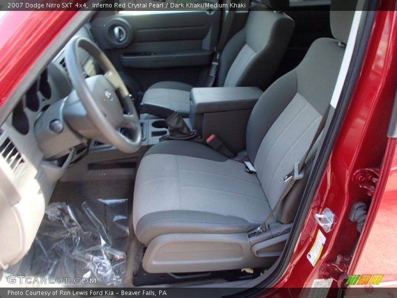 Front Seat of 2007 Nitro SXT 4x4