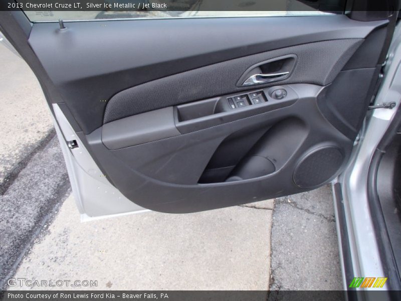 Silver Ice Metallic / Jet Black 2013 Chevrolet Cruze LT