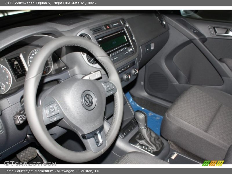 Night Blue Metallic / Black 2013 Volkswagen Tiguan S