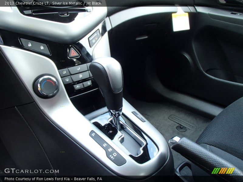 Silver Ice Metallic / Jet Black 2013 Chevrolet Cruze LT