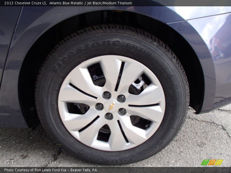 Atlantis Blue Metallic / Jet Black/Medium Titanium 2013 Chevrolet Cruze LS