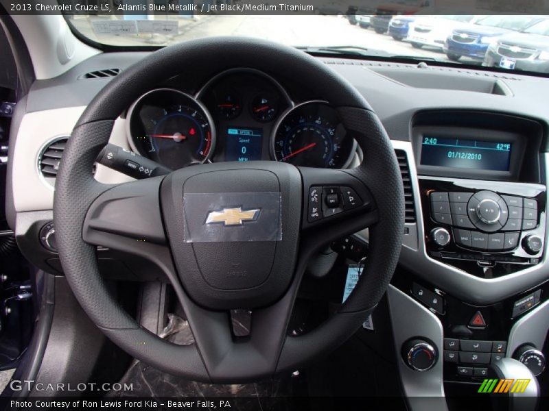 Atlantis Blue Metallic / Jet Black/Medium Titanium 2013 Chevrolet Cruze LS