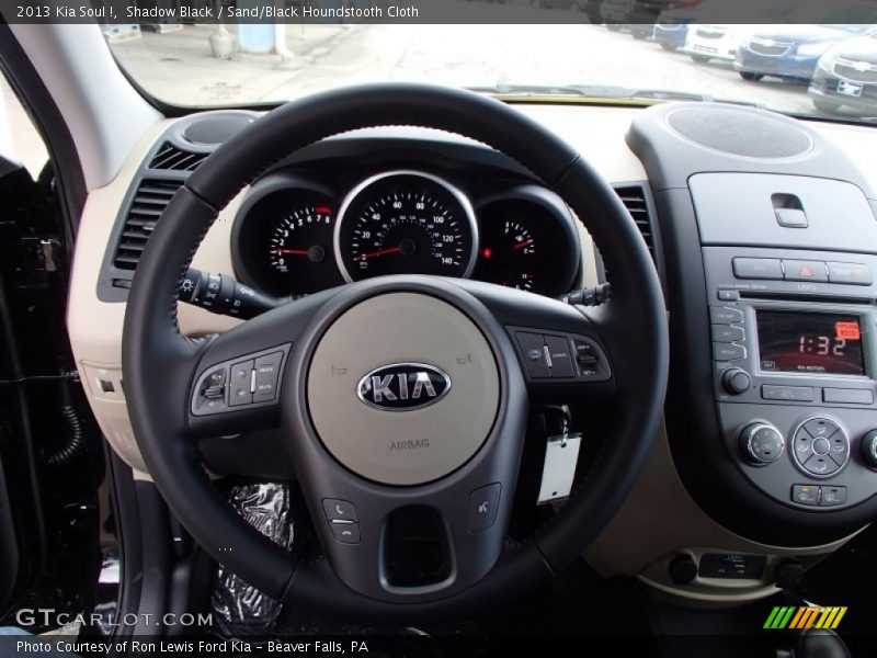 Shadow Black / Sand/Black Houndstooth Cloth 2013 Kia Soul !