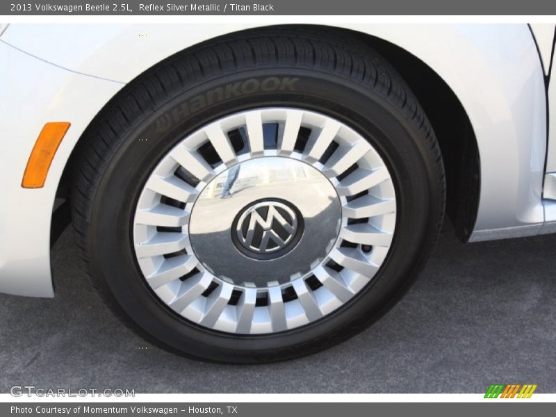 Reflex Silver Metallic / Titan Black 2013 Volkswagen Beetle 2.5L