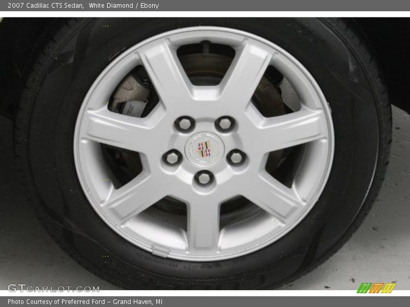 White Diamond / Ebony 2007 Cadillac CTS Sedan