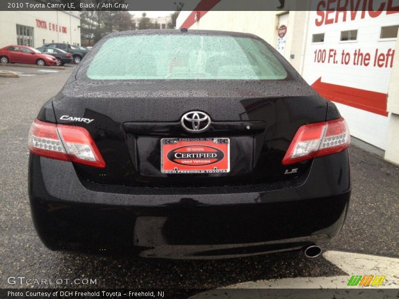 Black / Ash Gray 2010 Toyota Camry LE
