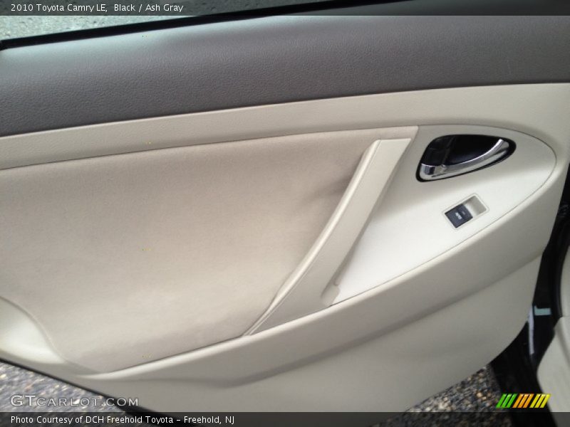 Black / Ash Gray 2010 Toyota Camry LE
