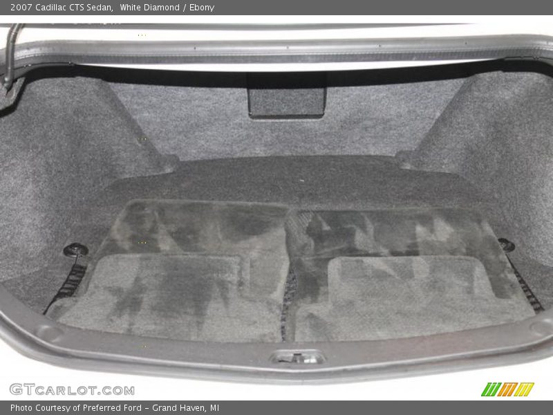 White Diamond / Ebony 2007 Cadillac CTS Sedan