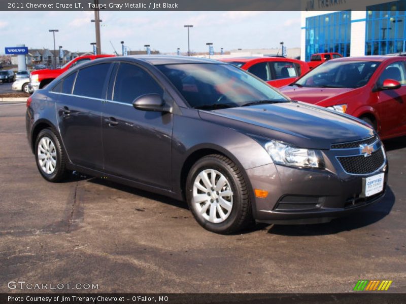 Taupe Gray Metallic / Jet Black 2011 Chevrolet Cruze LT