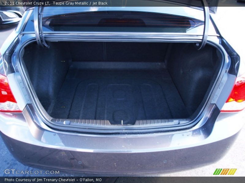 Taupe Gray Metallic / Jet Black 2011 Chevrolet Cruze LT