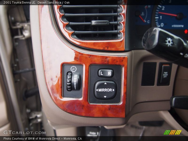 Desert Sand Mica / Oak 2001 Toyota Sienna LE