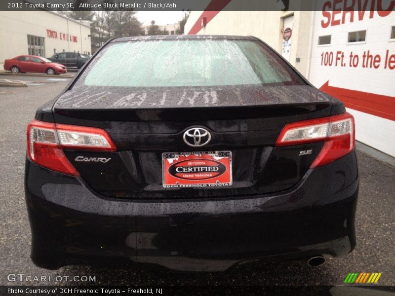 Attitude Black Metallic / Black/Ash 2012 Toyota Camry SE
