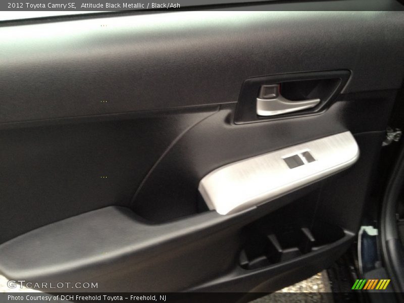 Attitude Black Metallic / Black/Ash 2012 Toyota Camry SE